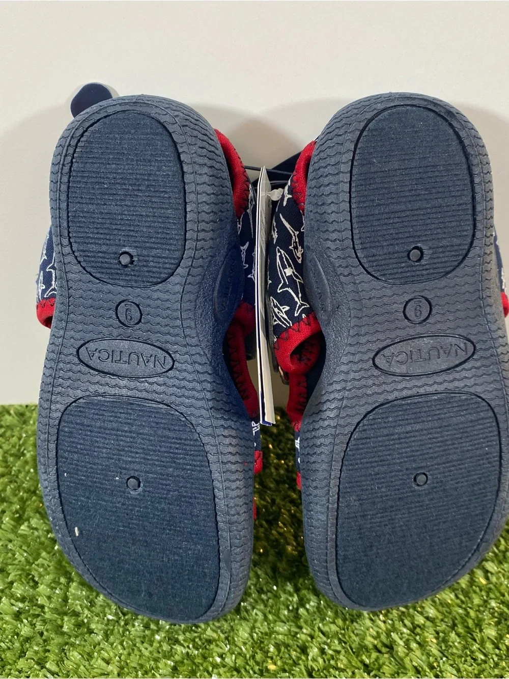 Nautica Water Shoes Little Kids Boys Girls Size 9 Blue Red Sharks Closed Toe New
